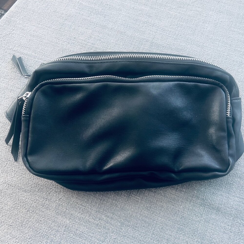 NEW Ichi Black Crossbody Bag Unisex